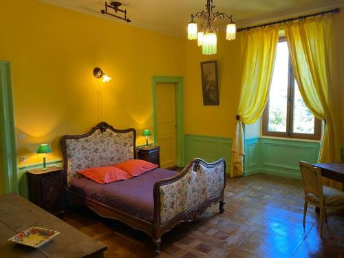 Le Truel Apartment | Outstanding Domaine de Linars: Pet & Child Friendly Retreat