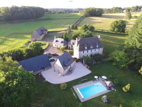 Saint-Geniez-o-Merle Bed & Breakfast | Unforgettable Stays at Domaine de Nalou with Ocean Views