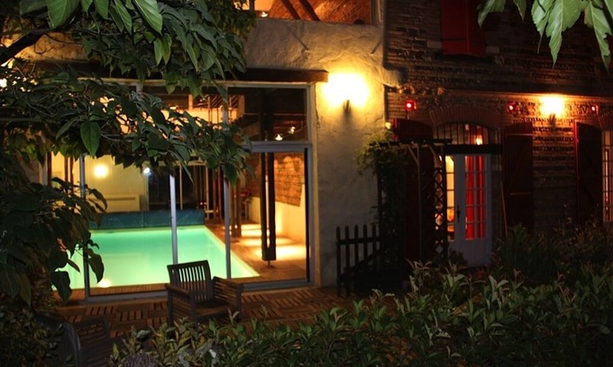 Daux Hotel | Relaxing Stay at Domaine de Peyrolade with Pool & Breakfast