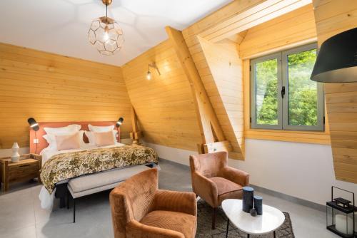 Sarlat-la-Caneda House | Oceanfront Retreat at Domaine de Ravat - Rated 9.8/10