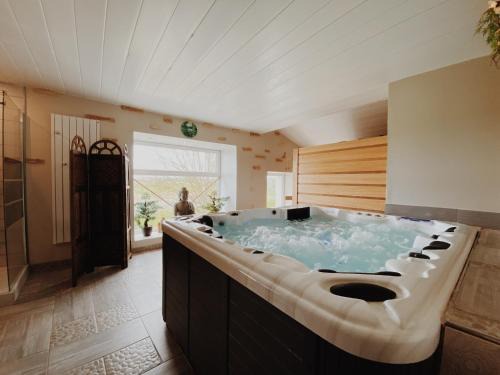 Prisse-la-Charriere House | Gite de Saint Florent: Poolside Relaxation & Spa Retreat