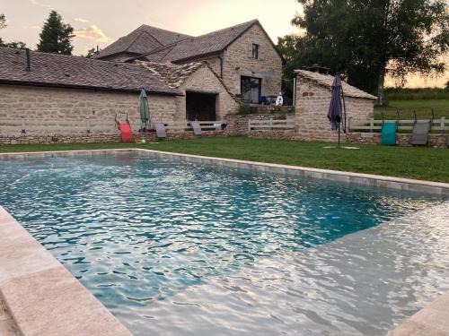 Banassac House | Domaine de Verteilhac Le Jardin de Clémence, 6 personnes piscine chauffée