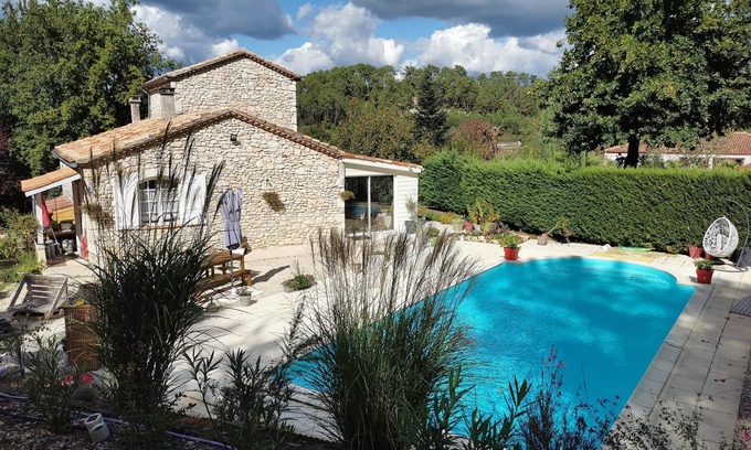 Fumel Bed & Breakfast | Experience Domaine des 3 Cyprès with Pool & Breakfast