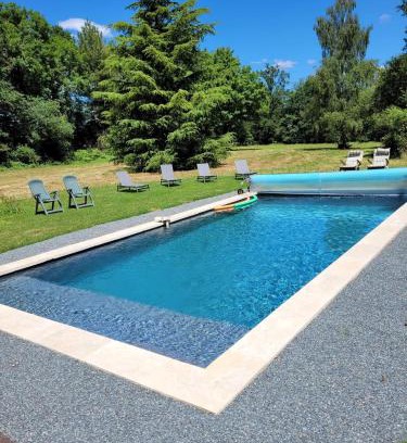 Preveranges Bed & Breakfast | Escape to Domaine des grands chênes with Oceanfront Bliss
