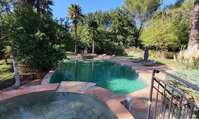 Trans-en-Provence House | Relax at Domaine des Oliviers with Ocean Views & Pool