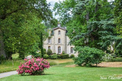 Le Pin House | Enchanting Domaine des Roches Blanches with Ocean Views