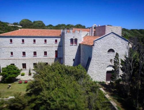 Bonifacio Bed & Breakfast | Experience Oceanfront Relaxation at Domaine du Couvent