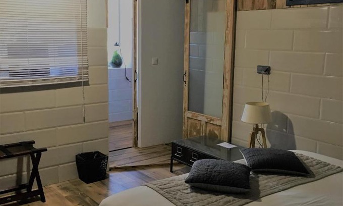 Saint-Christol-Les-Ales Bed & Breakfast | Inviting Domaine du Serre d'Avène with Ocean View and Pool