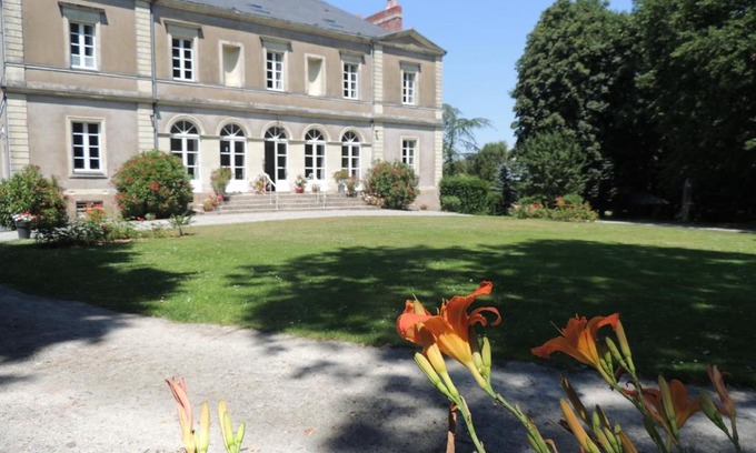 Saint Viaud Bed & Breakfast | Discover Domaine du Plessis Grimaud: 10/10 Oceanfront Escape