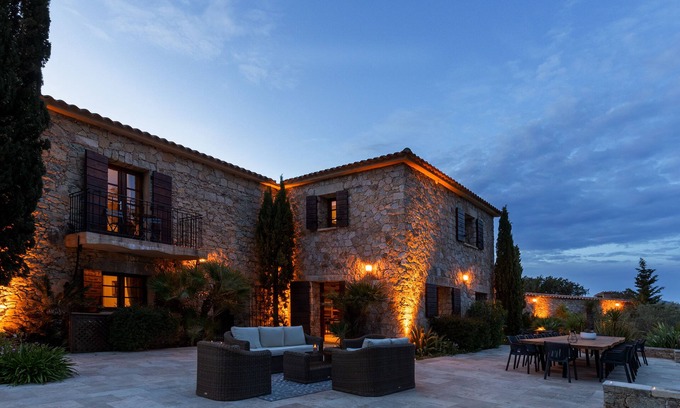 Feliceto Hotel | Top-Rated Domaine du Reginu: Pool, Spa & Family-Friendly