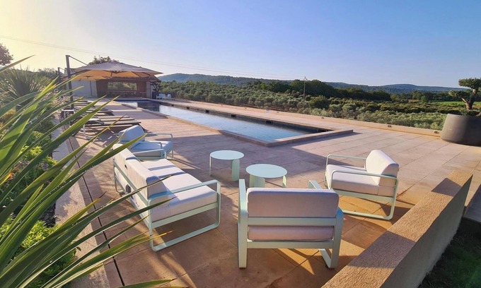 La Bastide-des-Jourdans House | Domaine les Hauts de Riganel - n°3