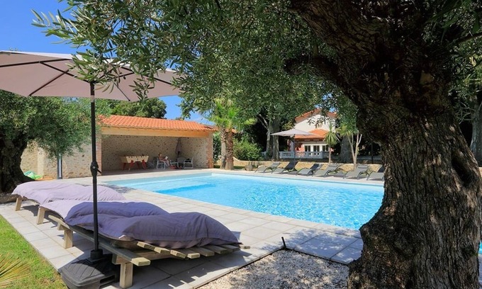 Saint-Genis House | Elegant Domaine Castell de Blés: Guest Rated 9.8 with Pool & Spa