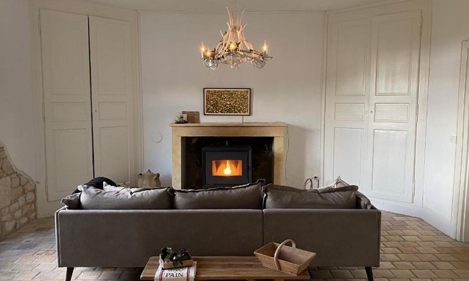 Journet House | Highly Rated Family Stay at Domaine la Boulinière - La Biche