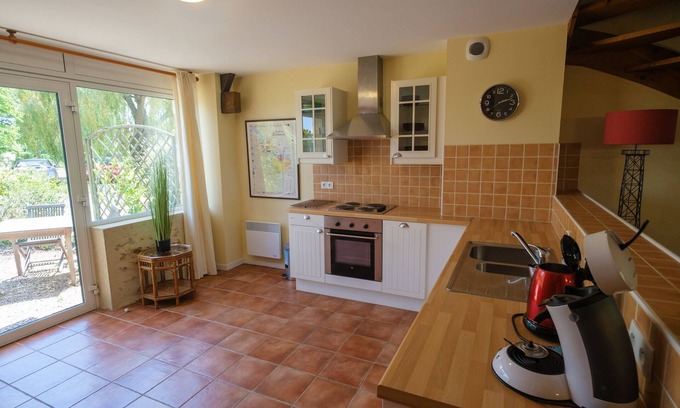 Lamothe-Montravel Cottage | Experience Domaine le Mathelin - Stay in St Emilion Vineyards