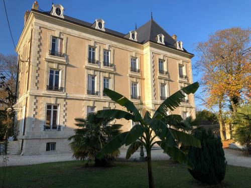 Loudun House | Top-Rated Domaine Lesabaille: Family-Friendly & Accessible