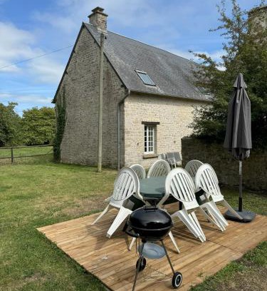 Saint-Come-du-Mont House | Domaine Saint Jean
