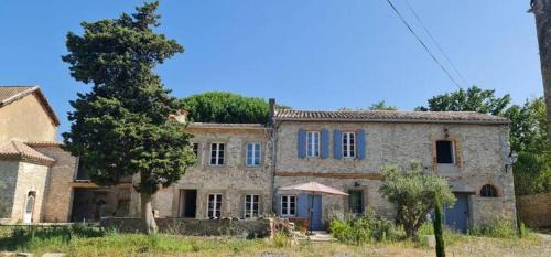 Villedubert Apartment | Exceptional Domaine VILLECARLA: Family-Friendly Retreat