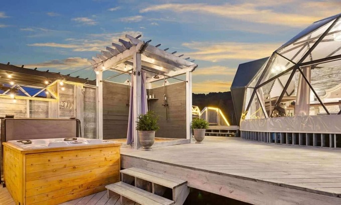 Lupton City Villa | Elegant Dome Hotel: Spa & Hot Tub for Relaxation