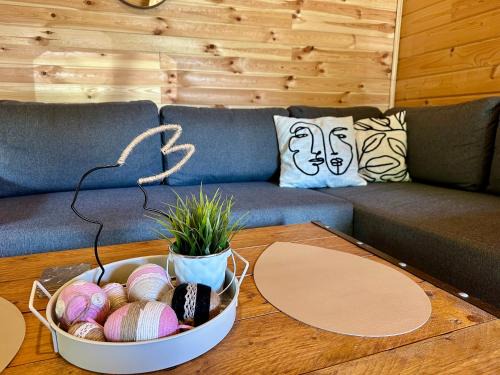 Ogrodzieniec House | Family-Friendly Domek Drewniany with Stellar 8/10 Rating