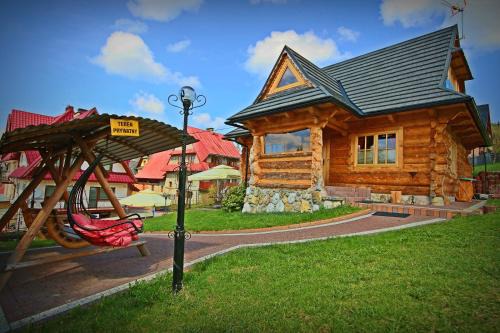 Male Ciche Ski Chalet | Family-Friendly Domek Góralski U Hanki by the Slopes