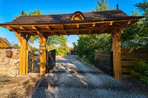 Polanica-Zdroj Cabin | Cozy Marel Apartments in Polanica Zdrój - Family & Pet Friendly