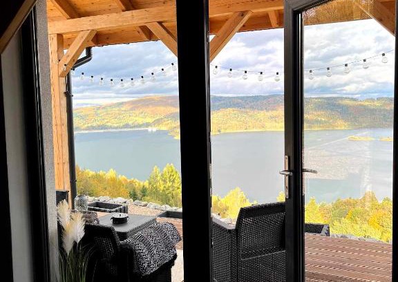 Mucharz House | Discover Domek Leo's House: Rated 9.3 with Hot Tub & Kitchen