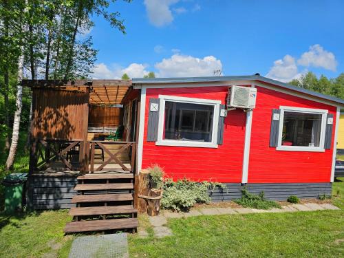 Olsznowo House | Charming Domek Letniskowy: Pool, Pet-Friendly Retreat