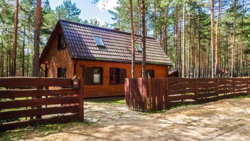 Susiec House | Idyllic Domek Nad Wodą: Family-Friendly Retreat Rated 9.4