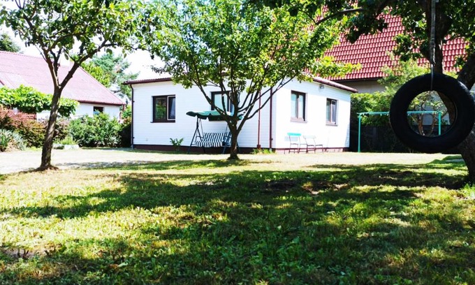 Jedlnia-Letnisko House | Pet-Friendly Retreat at Domek Nad Zalewem - Rated 9/10!