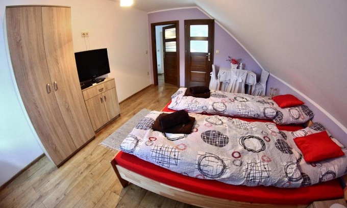 Polany Apartment | Guest Rated: 10/10 Domek Obidza - Pet Friendly Retreat