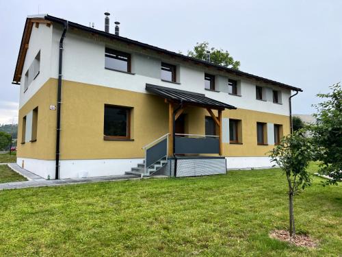 Pisarov Villa | DOMEK Písařov