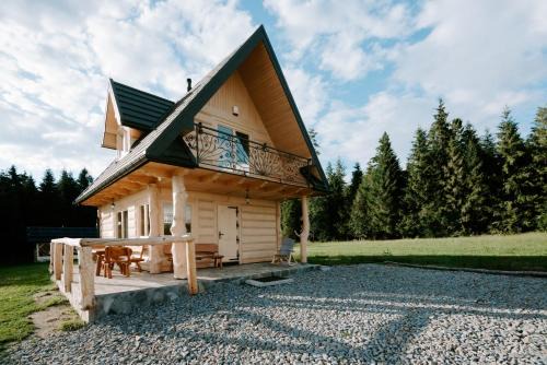 Ludzmierz House | Experience Domek pod lasem: Oceanfront Retreat with Hot Tub