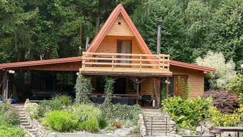 gmina Sławatycze Ski Chalet | Unforgettable Domek Przy Stawie: Guest Rated 9.8/10