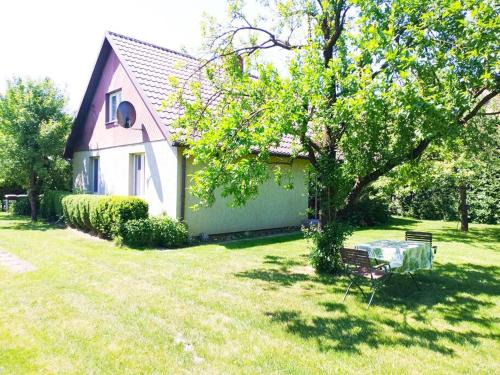 gmina Stary Lubotyn House | Delightful Domek u Czesi: Oceanfront with Pool & Pet-Friendly