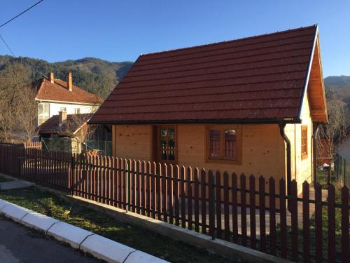 Mokra Gora Apartment | Discover Domik: Pet-Friendly Retreat with 9.3/10 Rating