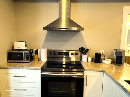 Moncton Apartment | Pet-Friendly Dominion Place with Excellent 8.7/10 Rating