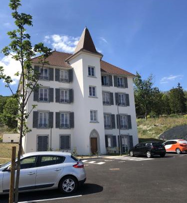 Perignat-les-Sarlieve Apartment | Discover Domitys - Le Manoir: Pet-Friendly Retreat with Pool