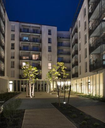 Lyon City Centre Apartment | Enjoy Oceanfront Relaxation at Domitys Le Pont des Lumières