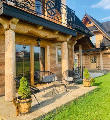 Chochołow House | Family-Friendly Domki Góralskie Anna Maria - Guest Rated 9.8