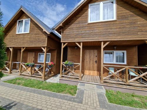 Rewal Cabin | Discover Domki Letniskowe TURKUS: Ocean Views Await