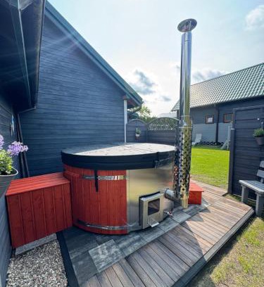 Ostrowo House | Family-Friendly Getaway at Domki Maharówka Ostrowo