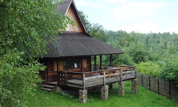 Czarna House | Pet-Friendly Getaway at Domki nad Soliną with Kitchen Access