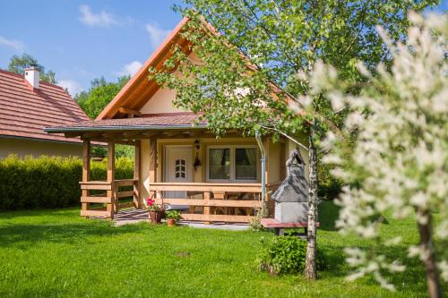 Solina Cabin | Relax at Domki nad stawem: Family-Friendly Retreat