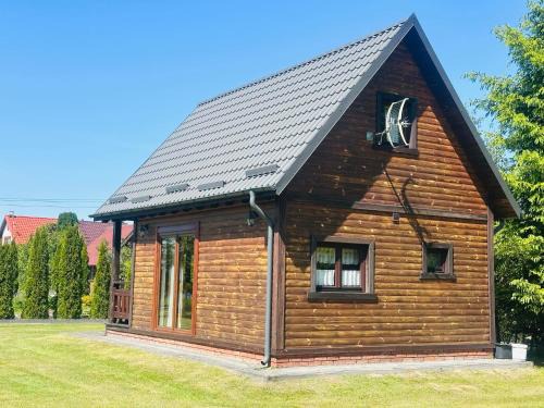 Katno Cabin | Cozy Domek nad Szelągiem with Oceanfront Views and Breakfast