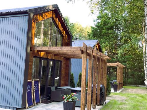 Prusicko Resort | Pet-Friendly Retreat with Ocean View at Domki nad Wartą
