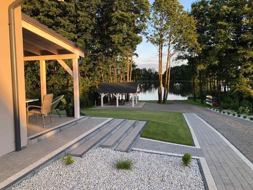 Zotow House | Family-Friendly Retreat at Domki pod Jesionem Sławianowo