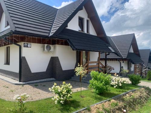 Banska Wyzna Resort | Family-Friendly Retreat at Domki u Krużla with Dining Options