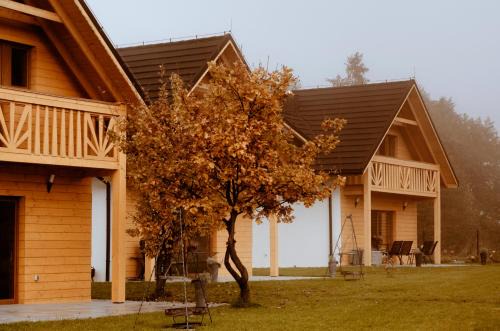Zywiec House | Idyllic Domki Wypoczynkowe Zadzielanka: 4-Star Oceanfront Bliss