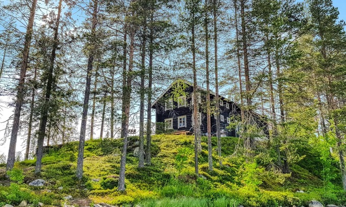 Suomussalmi House | Experience Domnan Pirtti: Scenic Lake View & Spa Retreat