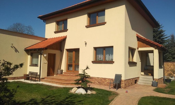 Stredokluky Apartment | Pet-Friendly DoMo Apartment with Pool & 9.6/10 Rating
